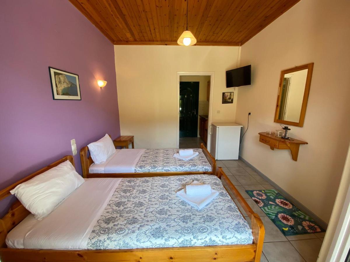 Marathes Studios Ayios Nikitas Luaran gambar