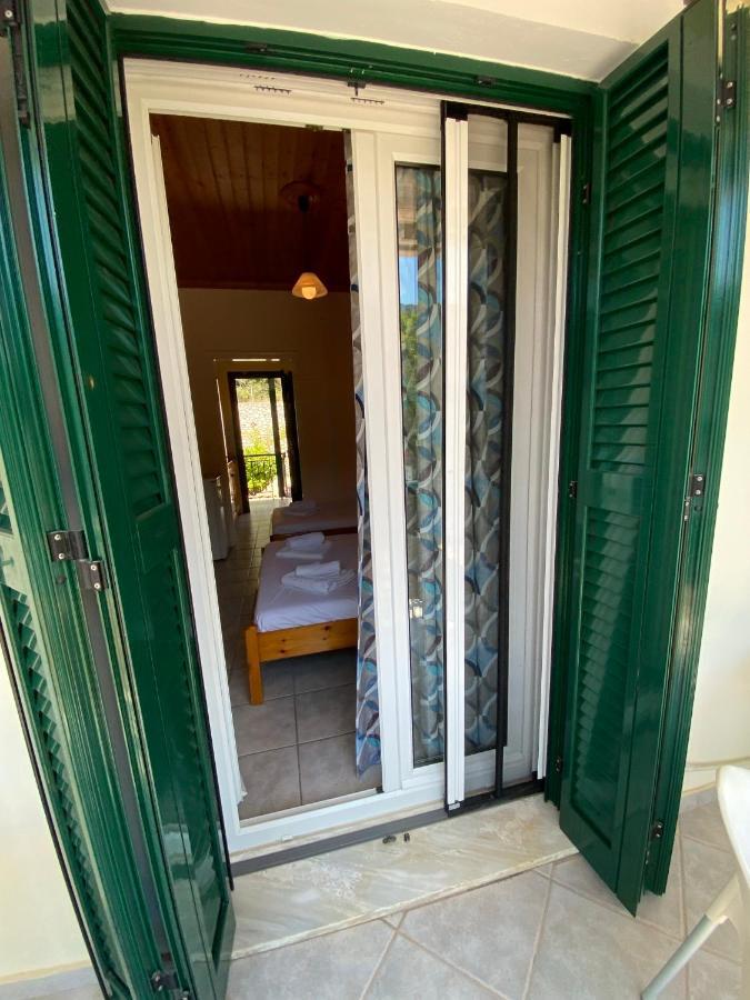 Marathes Studios Ayios Nikitas Luaran gambar
