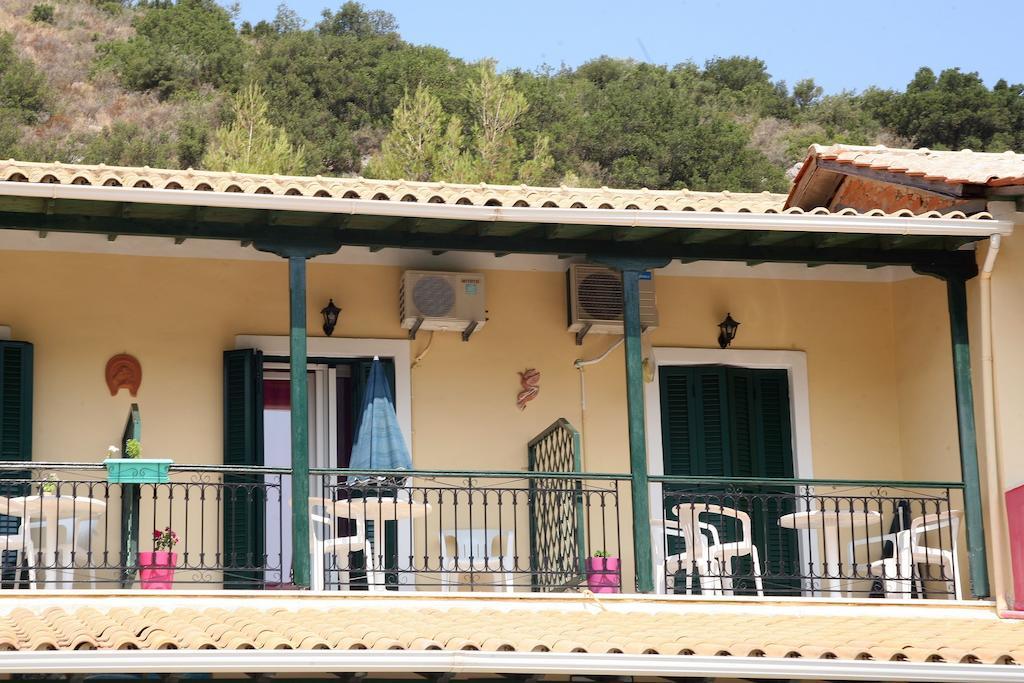 Marathes Studios Ayios Nikitas Luaran gambar