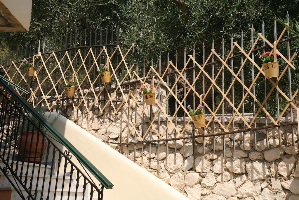 Marathes Studios Ayios Nikitas Luaran gambar