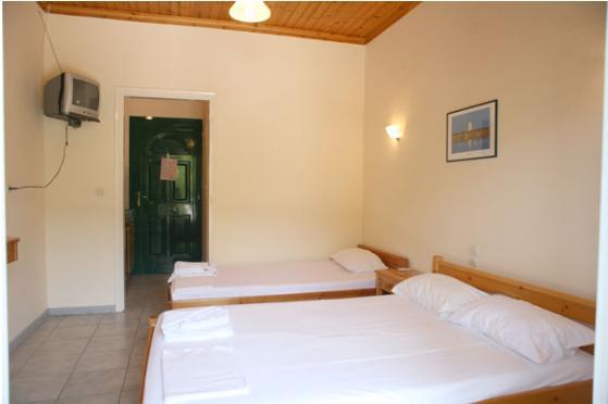 Marathes Studios Ayios Nikitas Luaran gambar